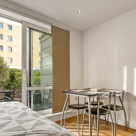 Apartmán Modern Chic Studio Chelsea Londýn Exteriér fotografie